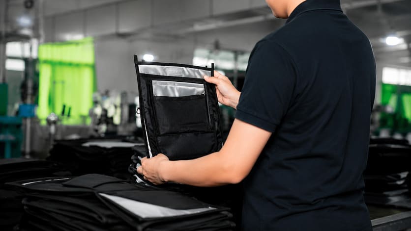 How Can You Effectively Evaluate a Cooler Bag Manufacturer Before Placing Your Order?
