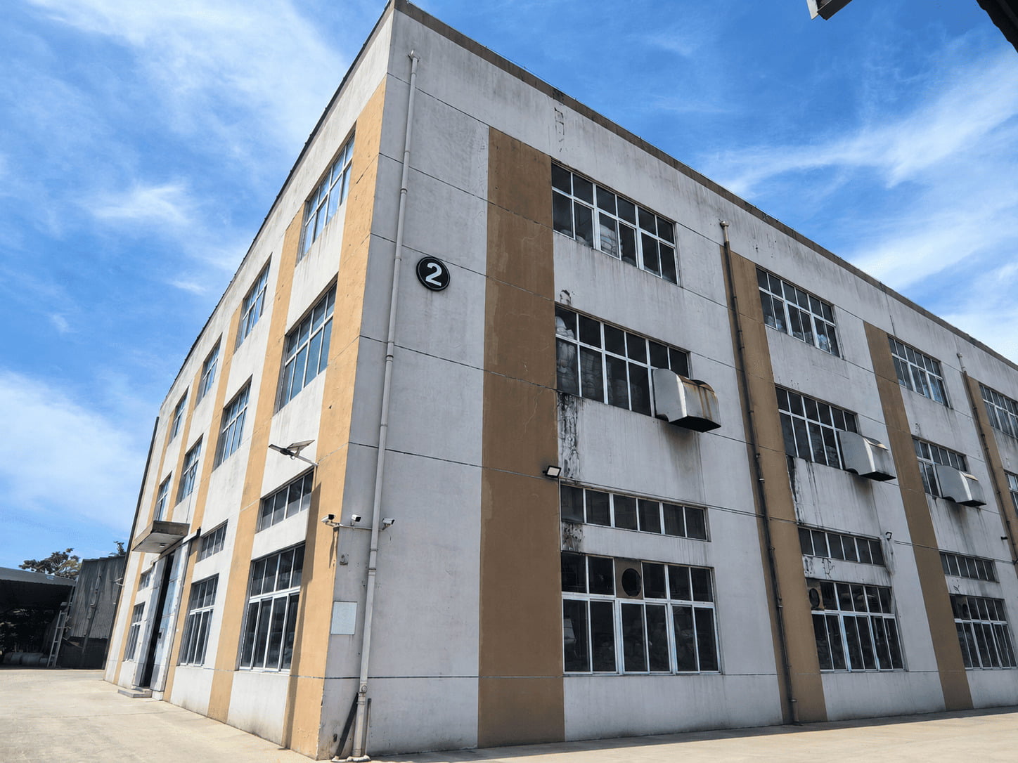 仓储区 - Main warehouse